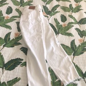 Hardly worn Levi’s Wedgie fit